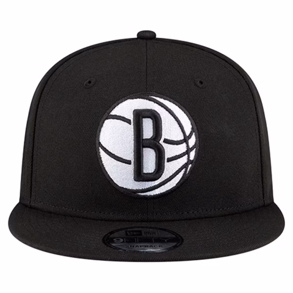 Brooklyn Nets Snapback Hat - Black